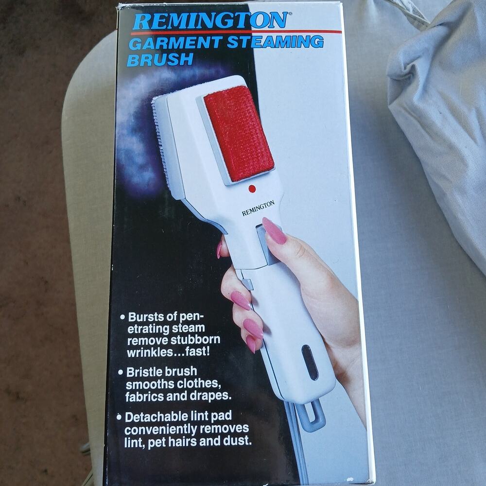 Remington Garment Steaming Brush handheld VTG wrinkle lint remover travel size
